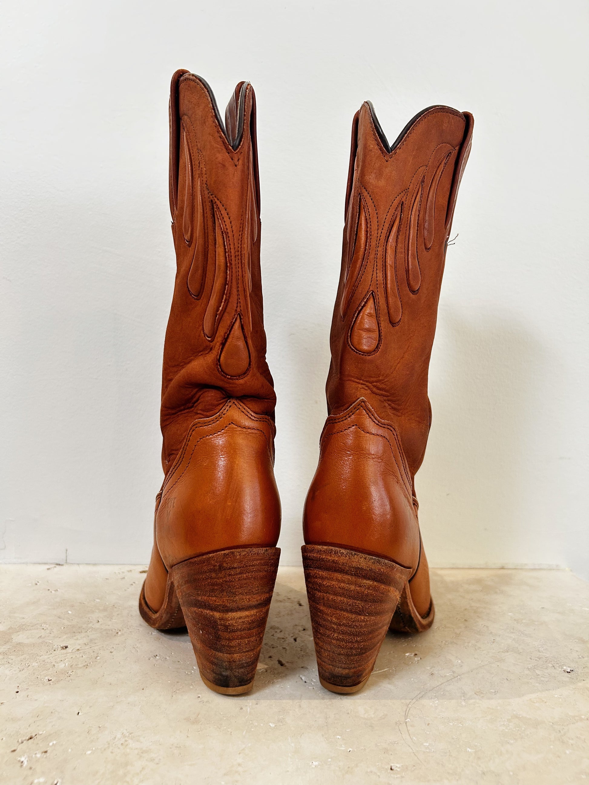 Frye 80s Bear Claw Leather Western Boots - W7.5