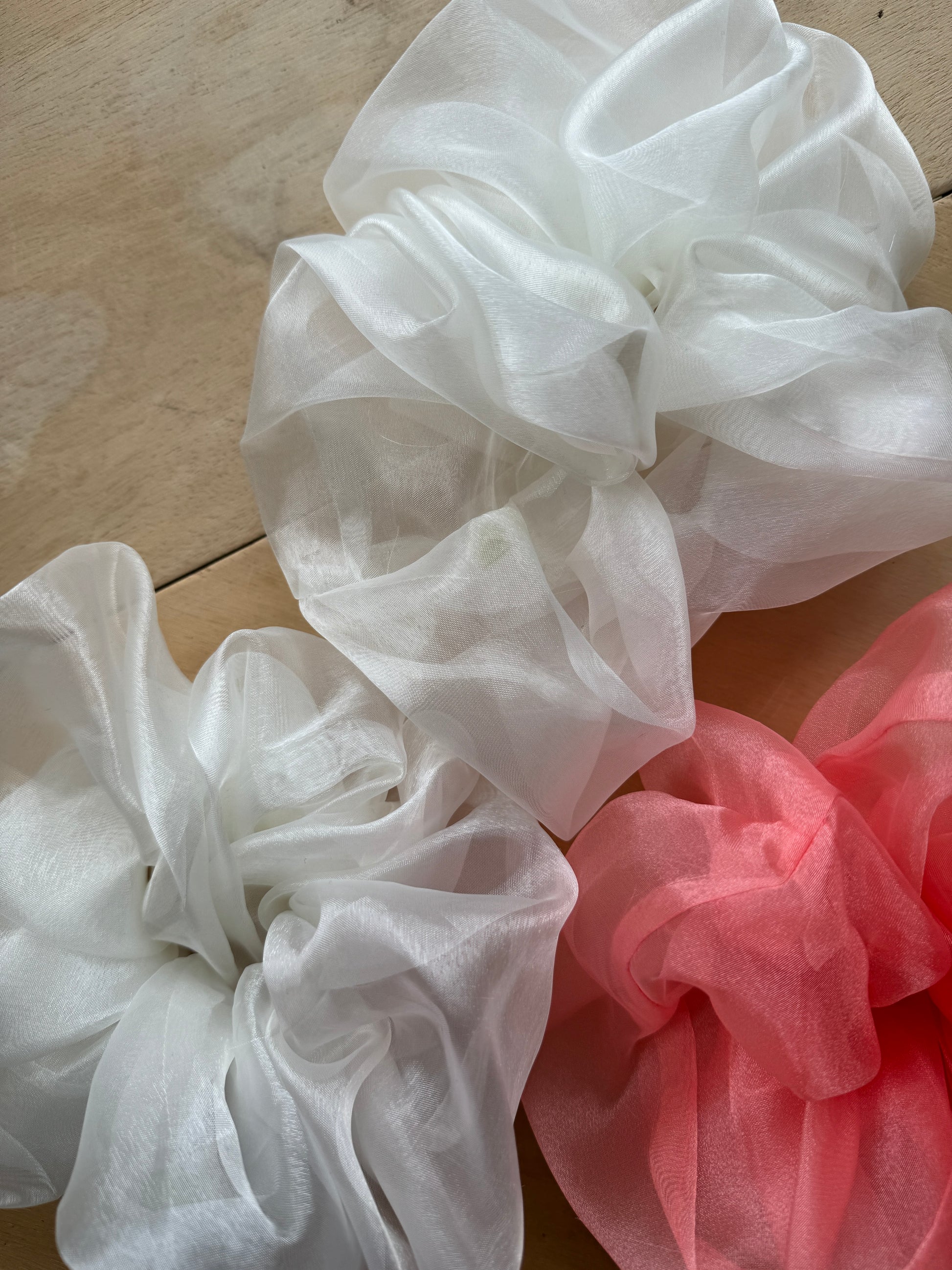 Giant Organza Scrunchie