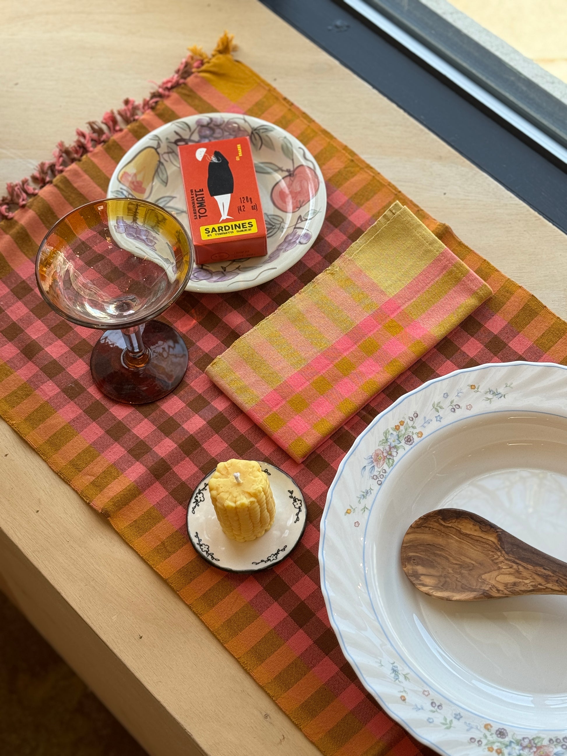 Grid Plaid Table Runner - Grapefruit