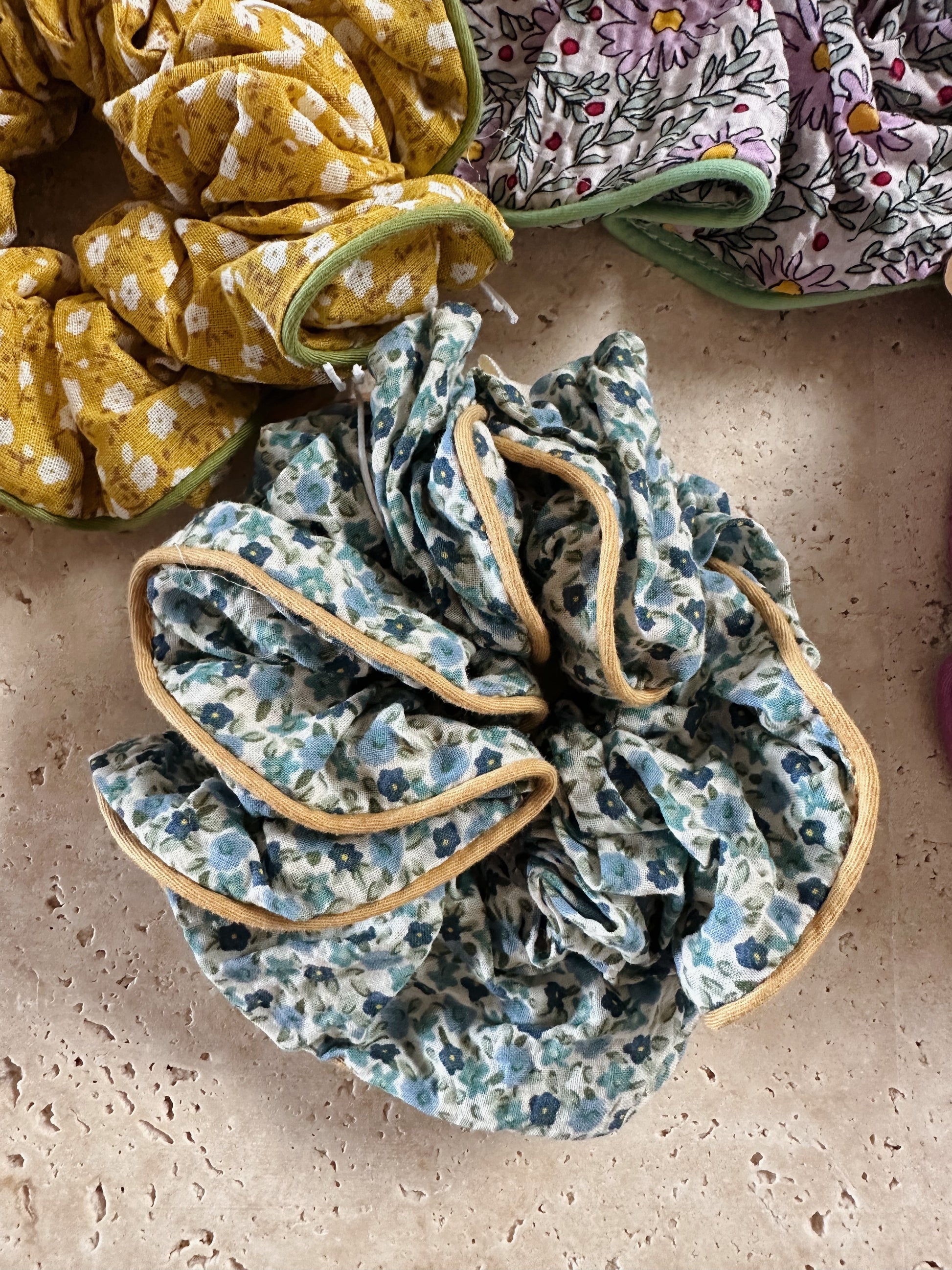 Ditsy Floral Scrunchie