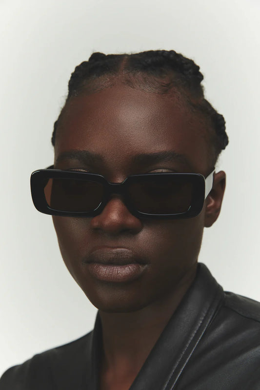 Gigi Sunnies in Gloss Black