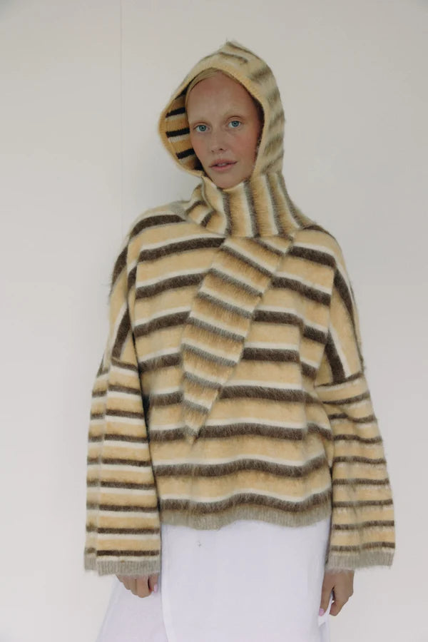 The Hooded Scarf, Stripe