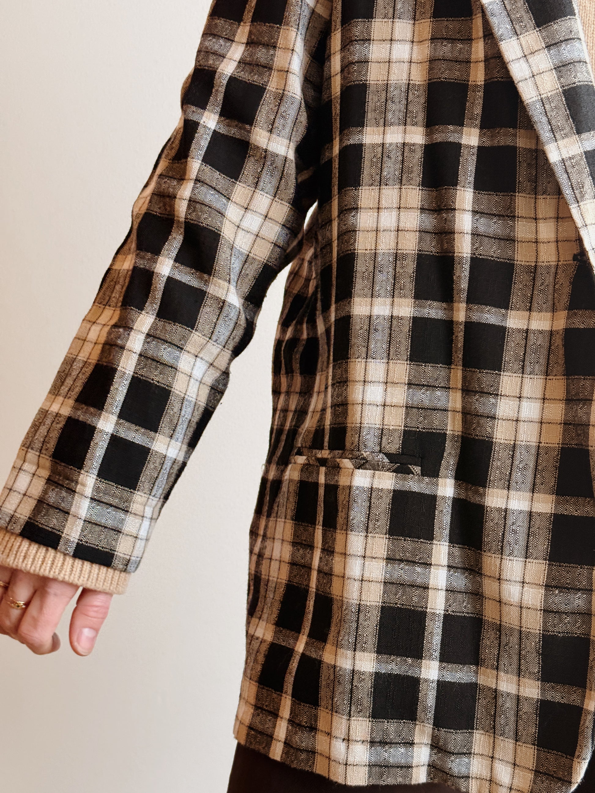 Lightweight Plaid Blazer