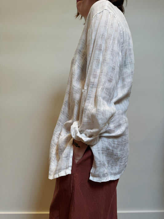 Linen Buttondown