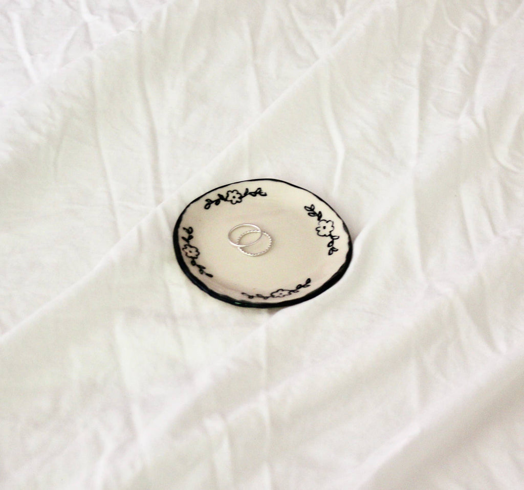 Black Floral Ring Dish