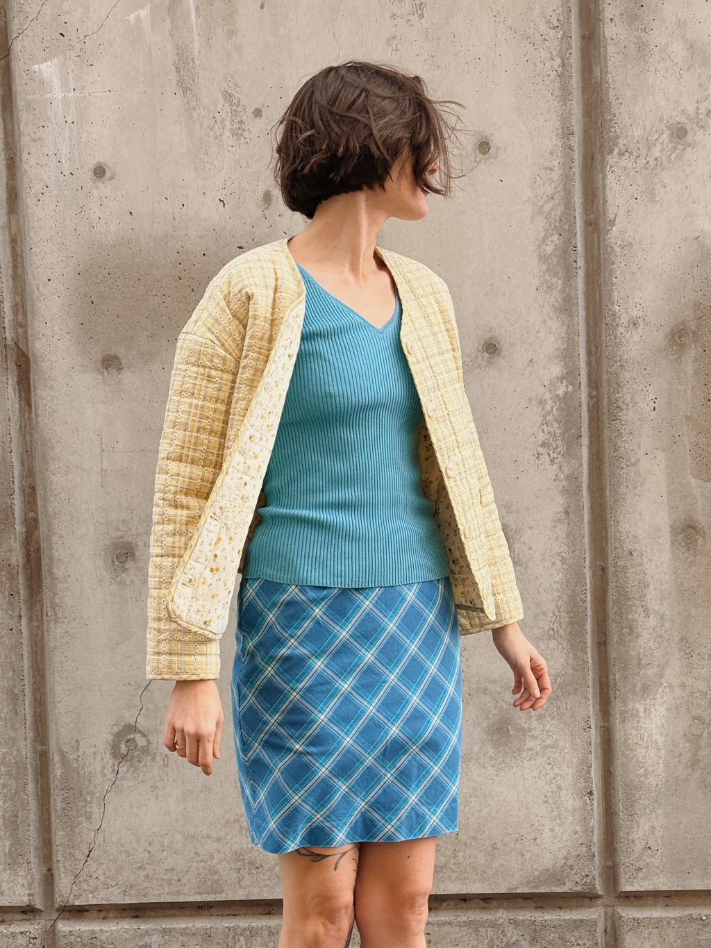 Blue Ribbed Ruffle Cuff