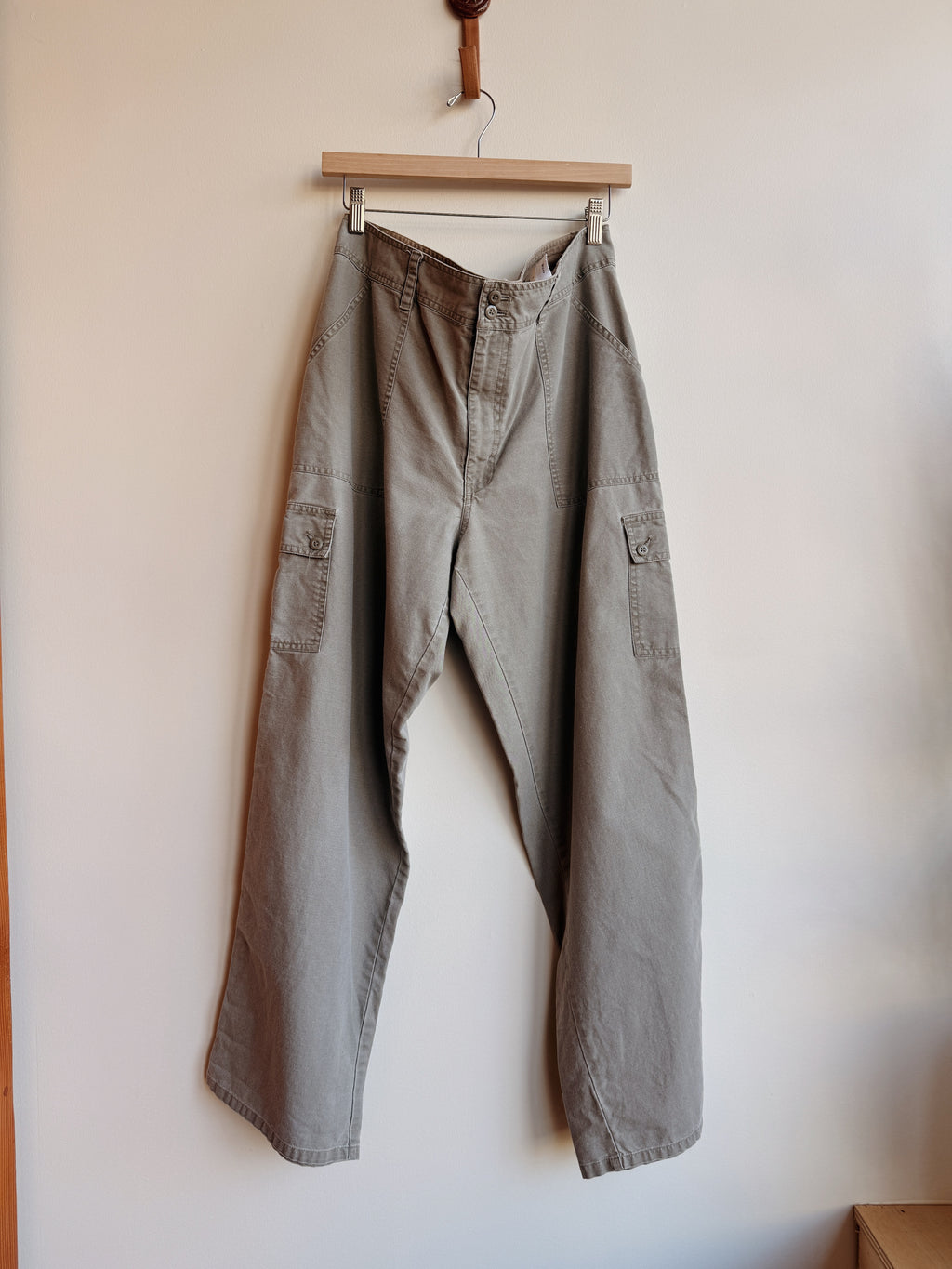 Linen Cargo