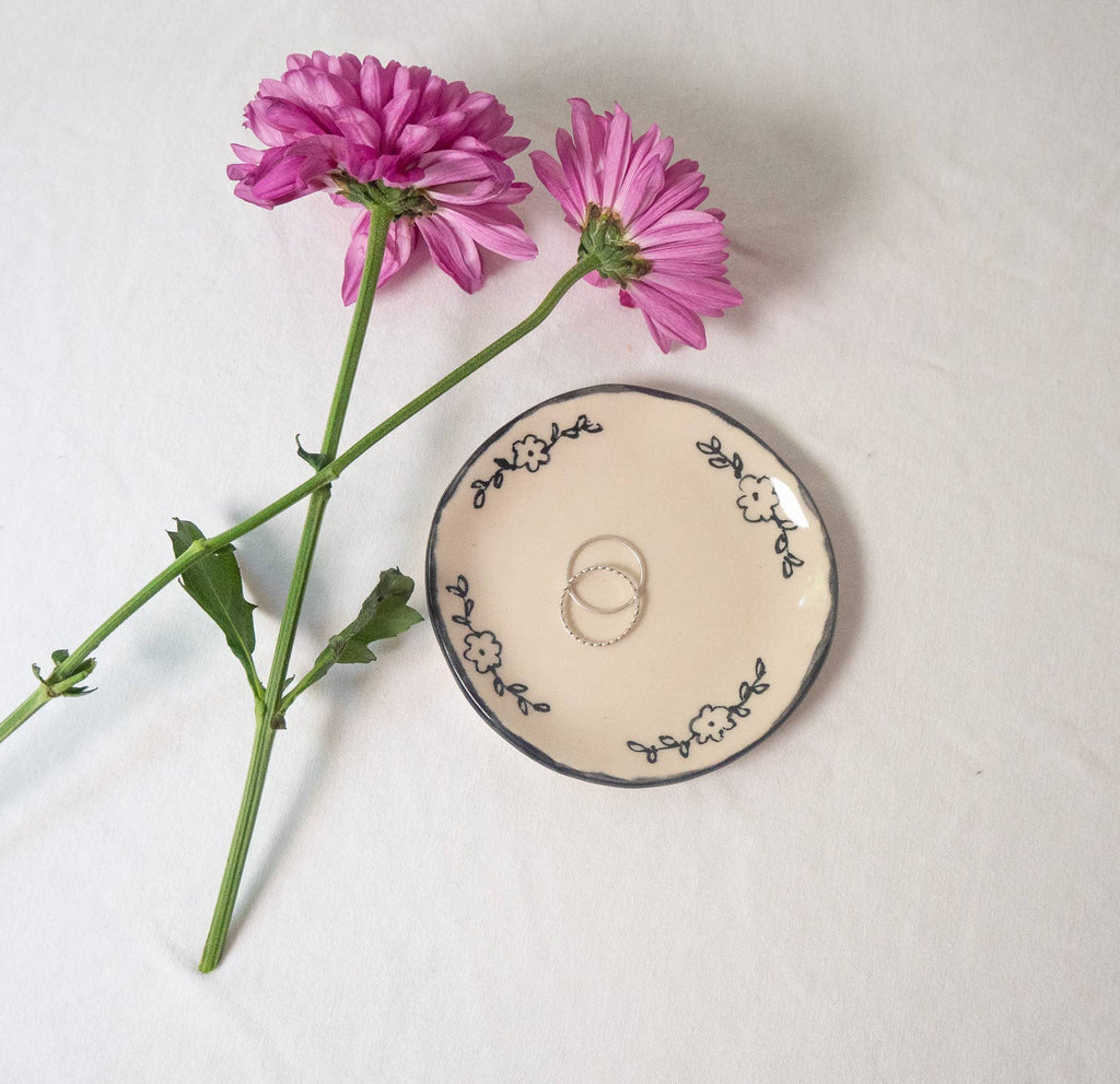 Black Floral Ring Dish