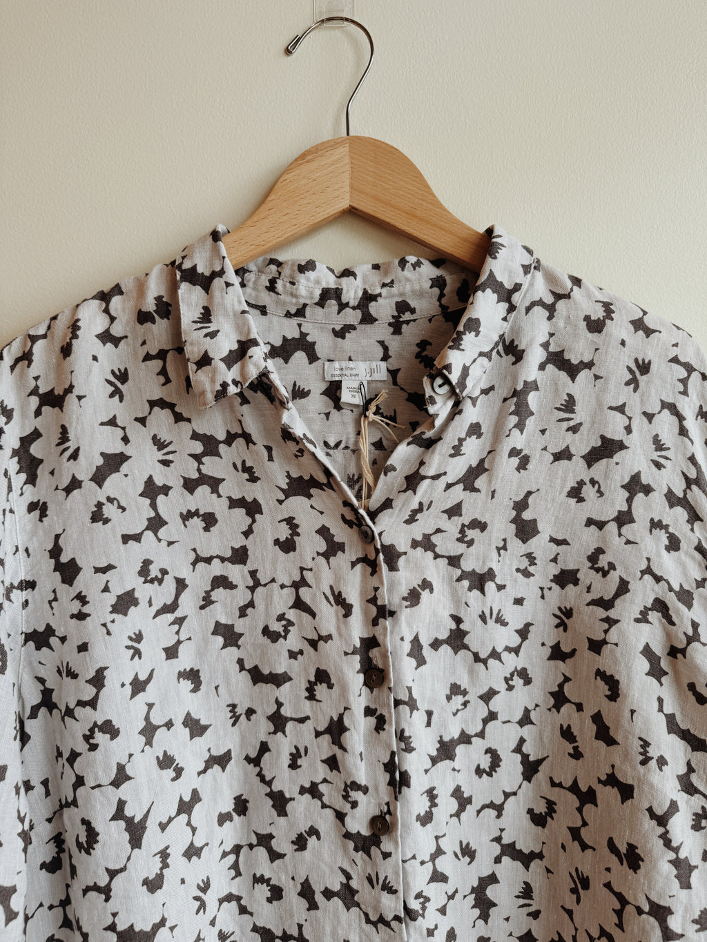 Linen Buttondown
