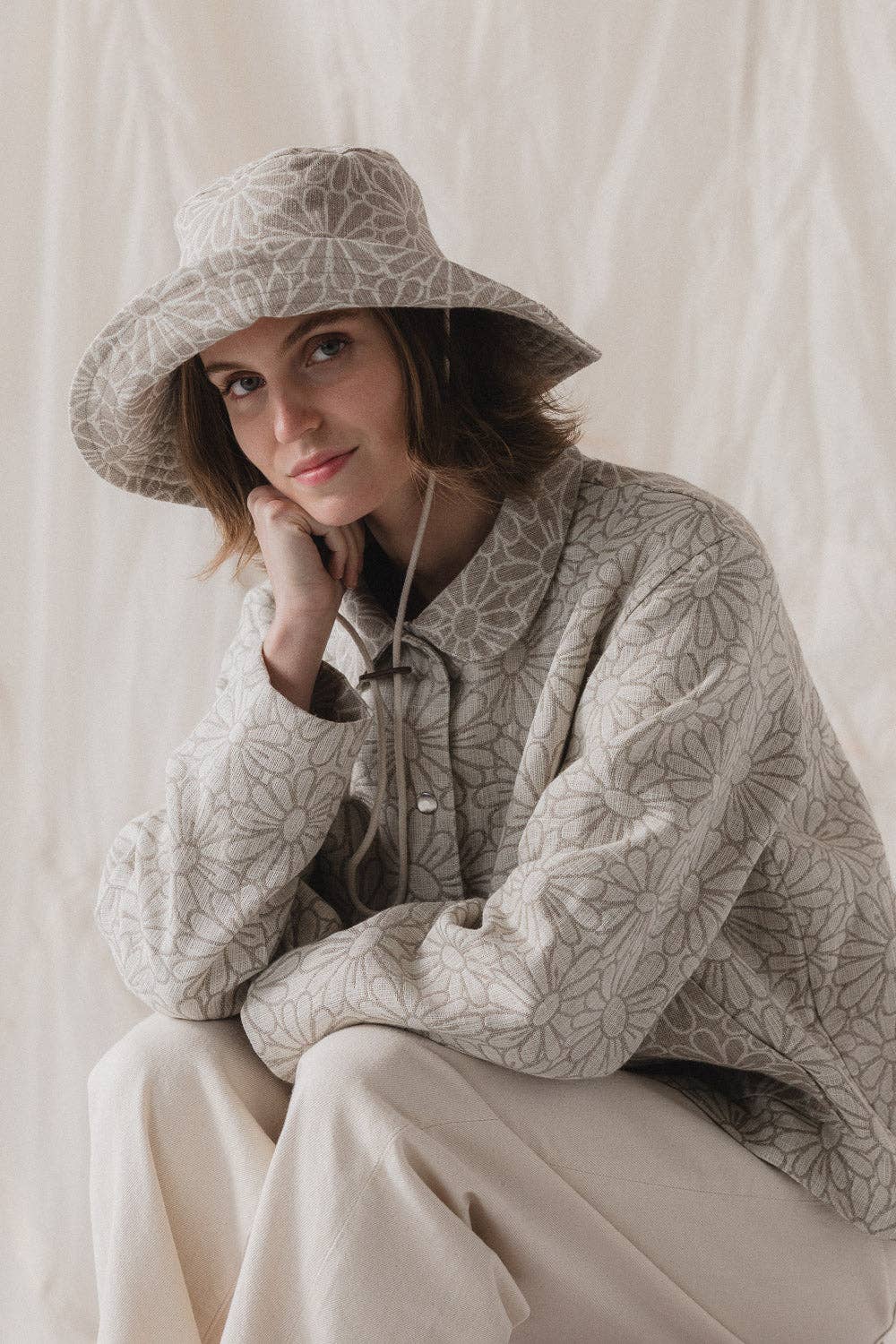 Gardener's Hat in Daisy Jacquard Linen