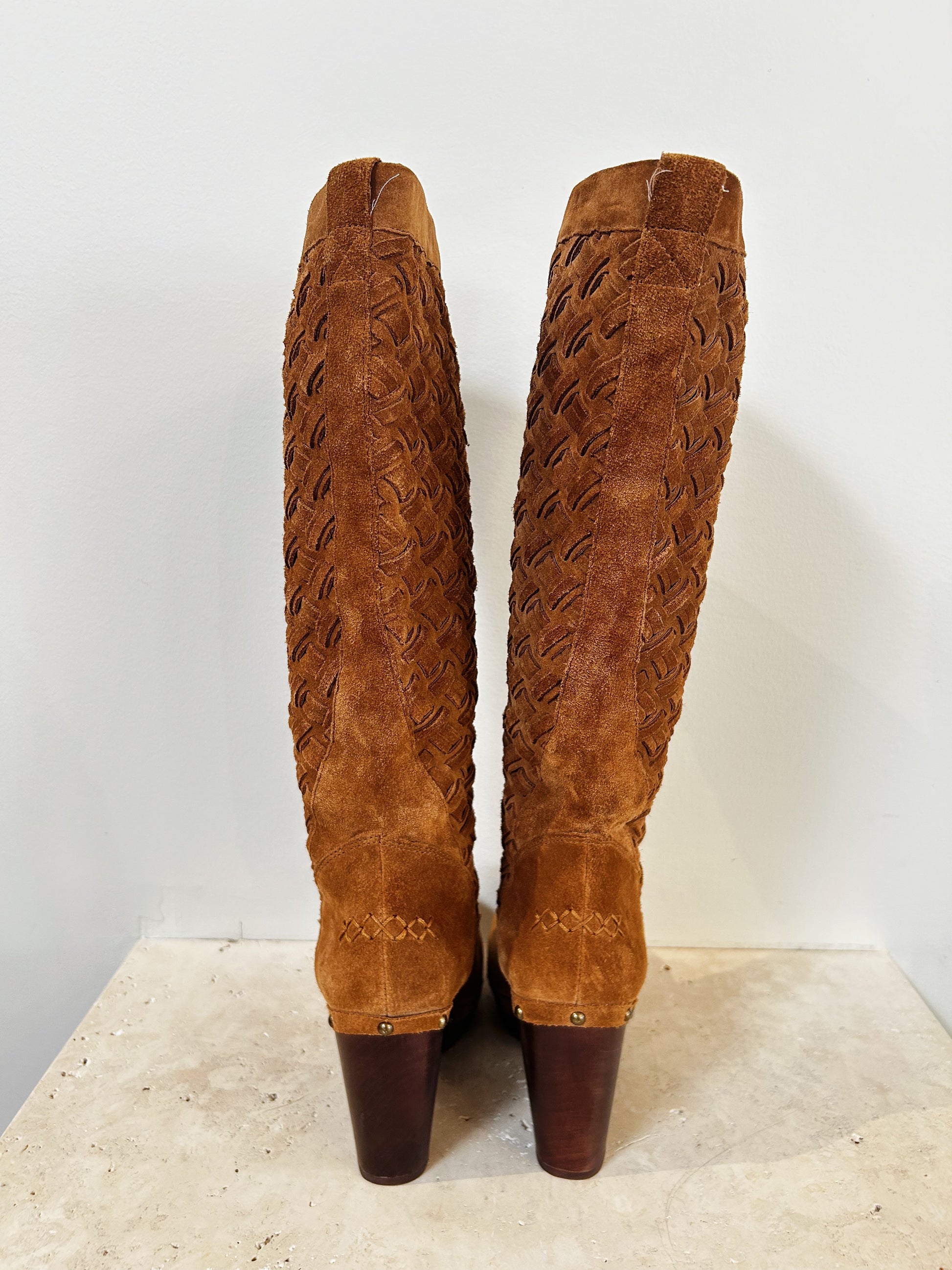 Ugg Suede Clog Boot - W7