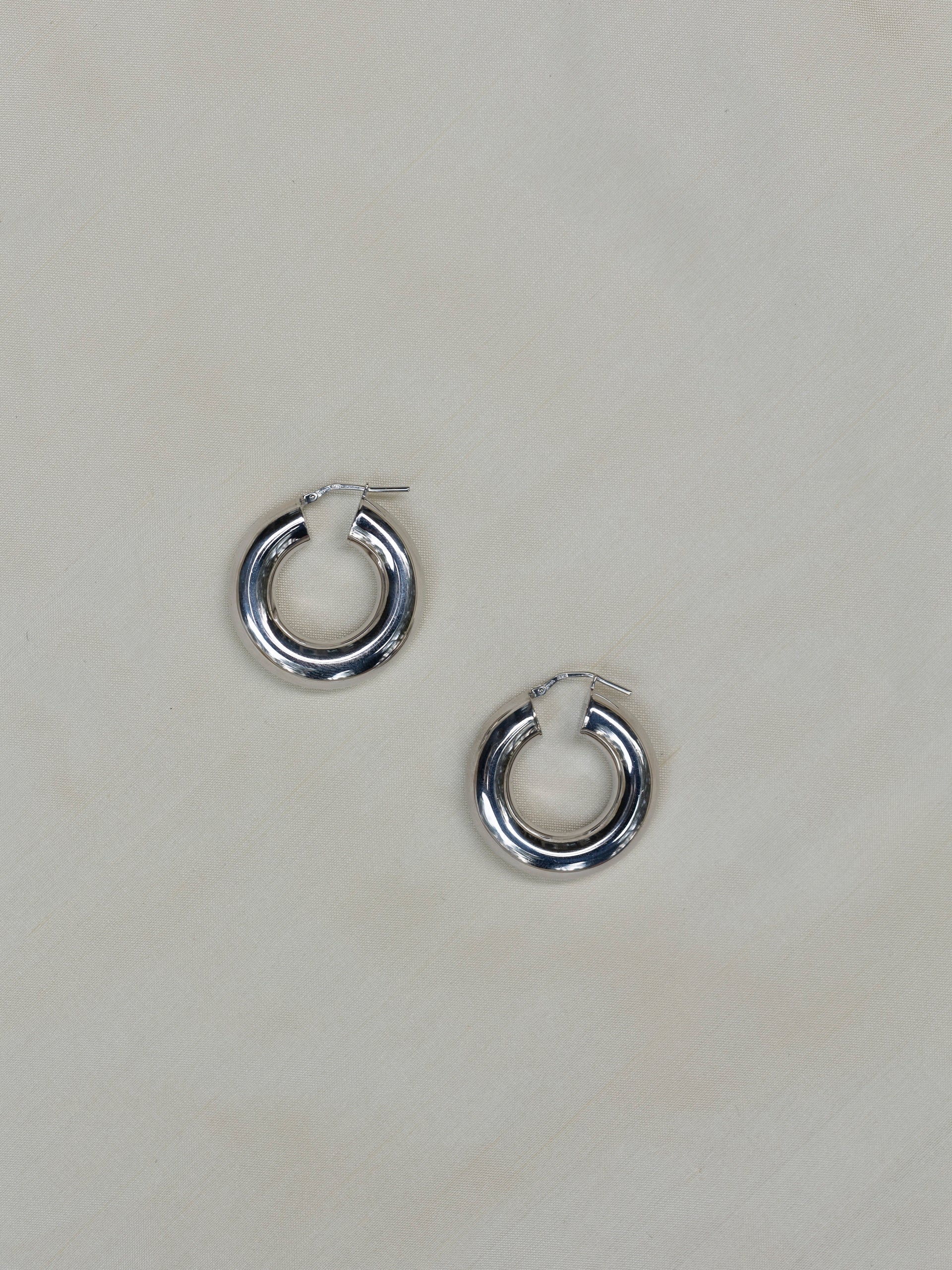 Essentialist Earring