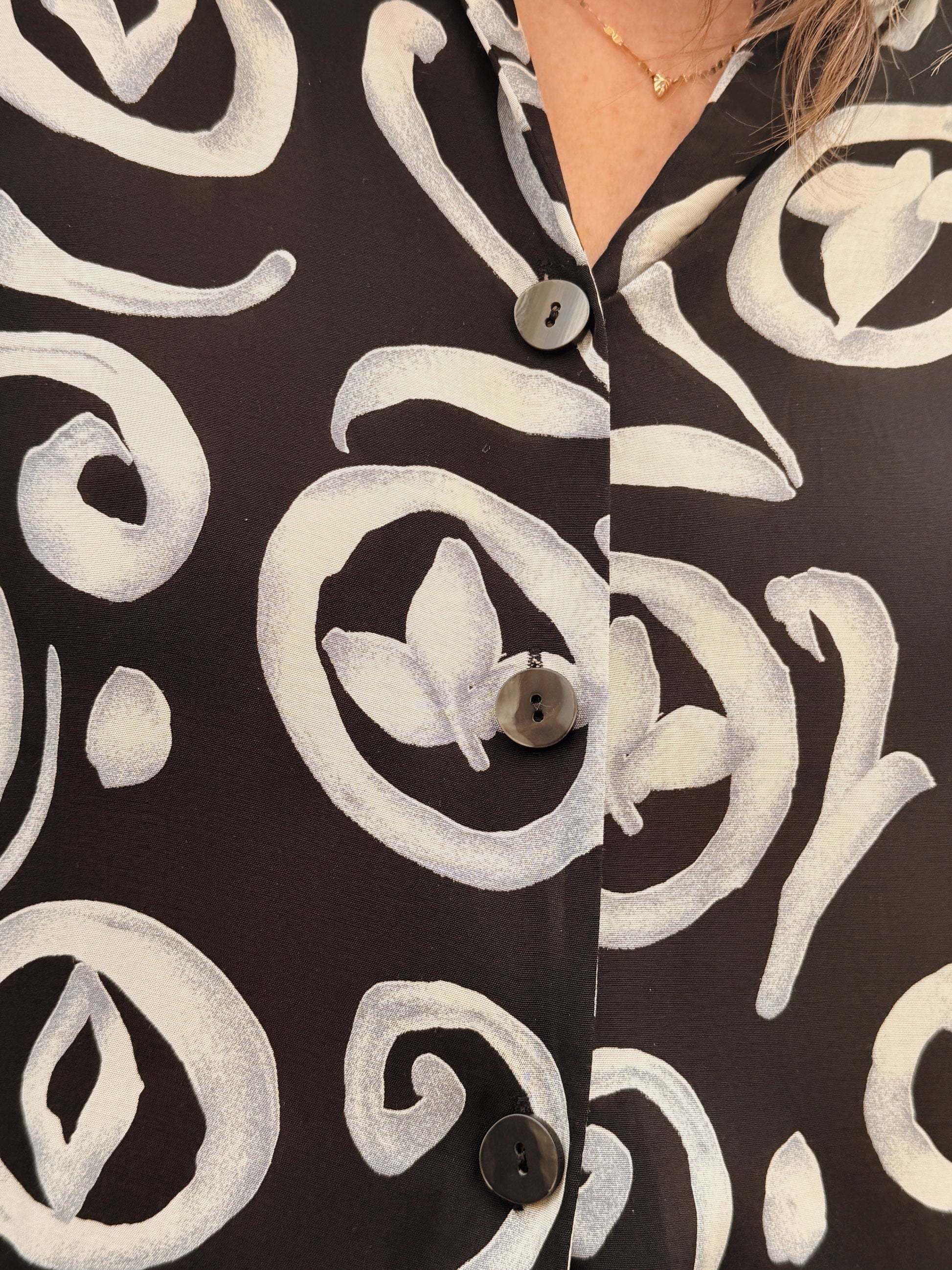 Slinky Swirl Buttondown