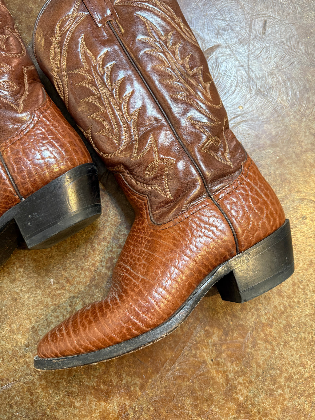 Tony Lama Cowboy Boots - 8