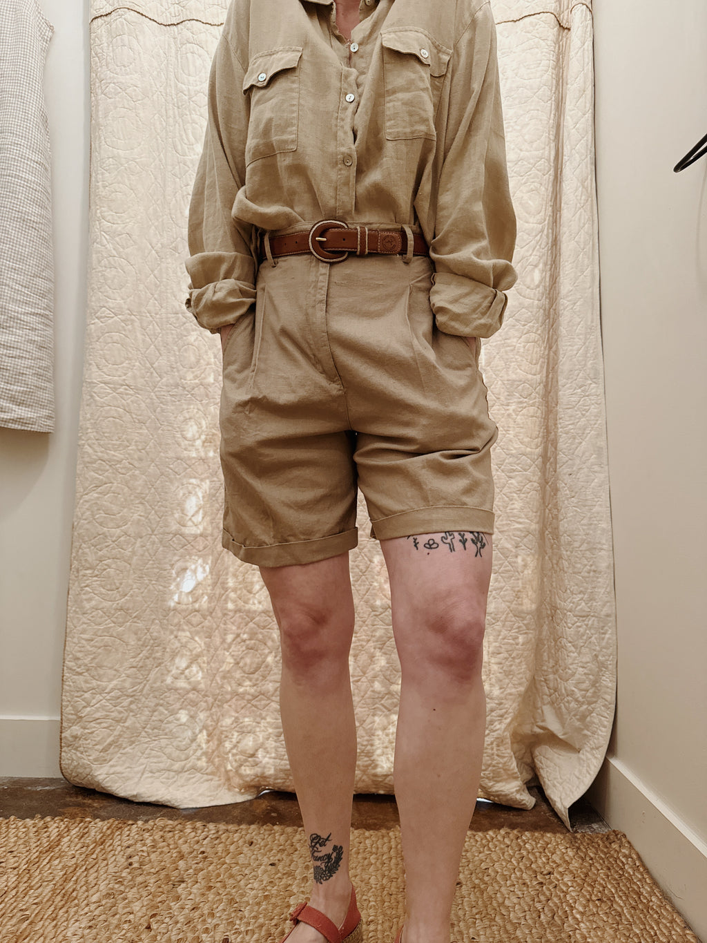 Linen Blend Shorts w Belt