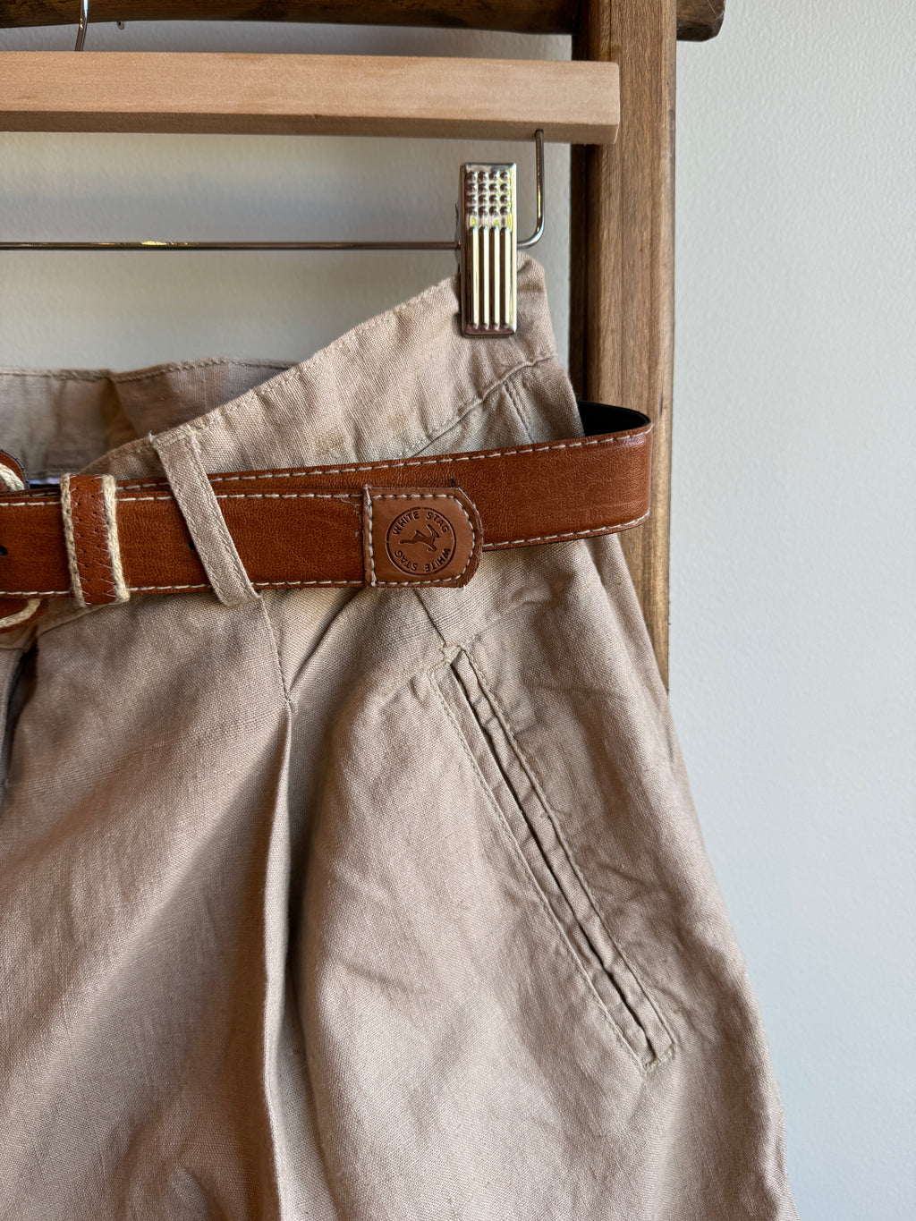 Linen Blend Shorts w Belt