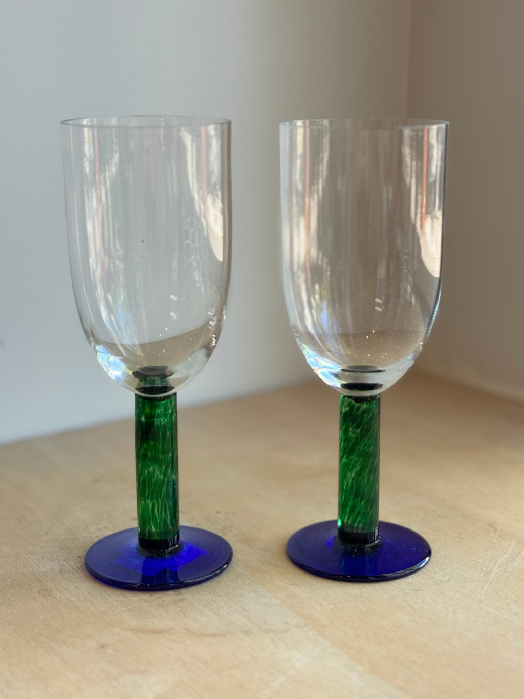 Swirl Stem Wine Glasses