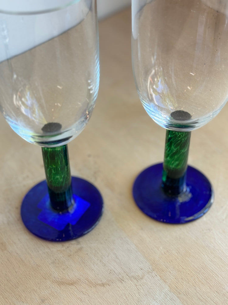 Swirl Stem Wine Glasses