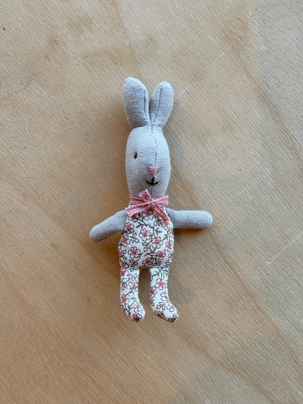 Mini Rabbit - Rose