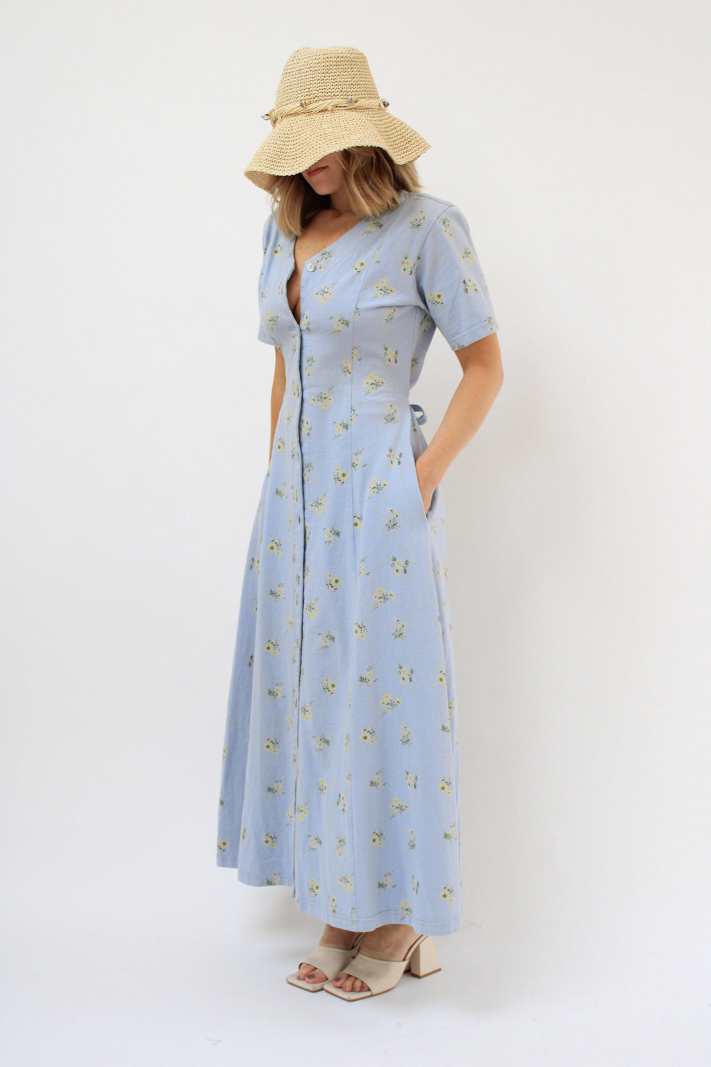 Shell Band Woven Straw Wide Brim Bucket Hat