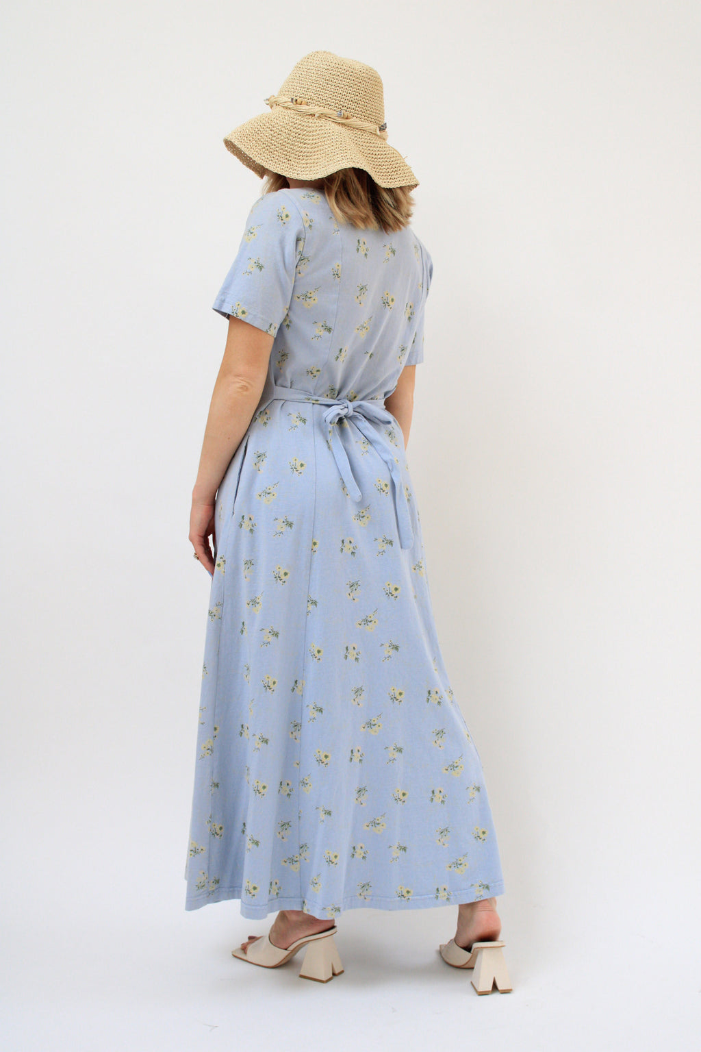 Shell Band Woven Straw Wide Brim Bucket Hat