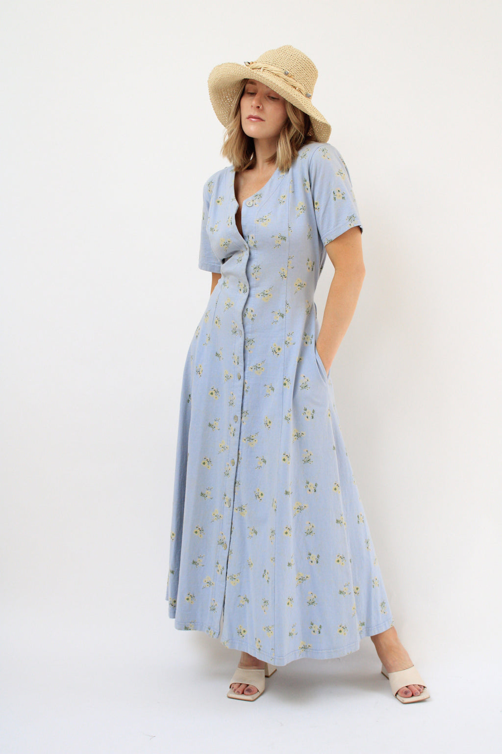 Shell Band Woven Straw Wide Brim Bucket Hat