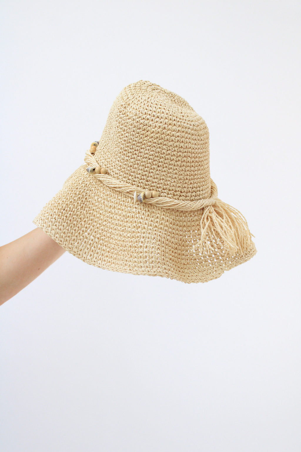 Shell Band Woven Straw Wide Brim Bucket Hat