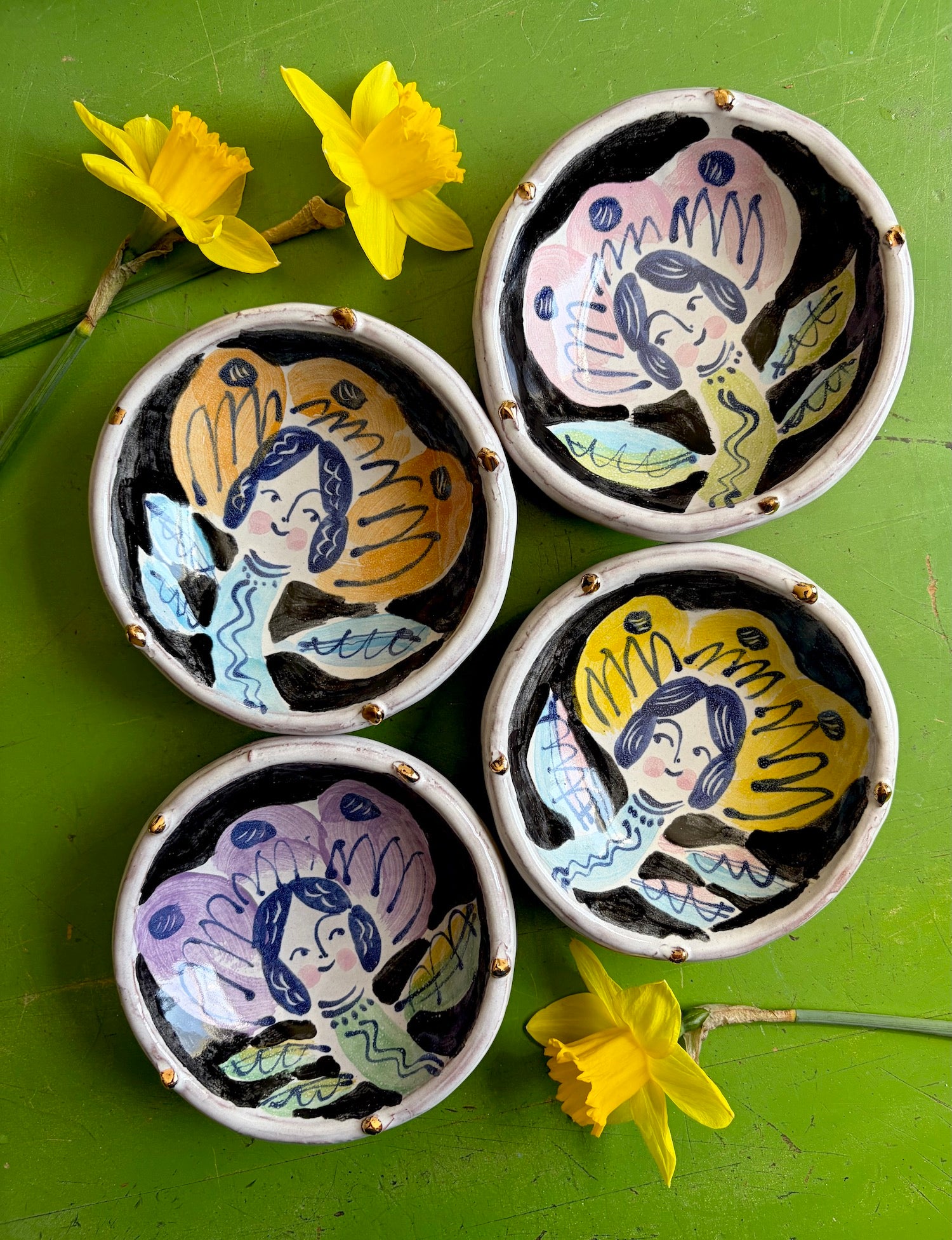 Folk Flower Dish