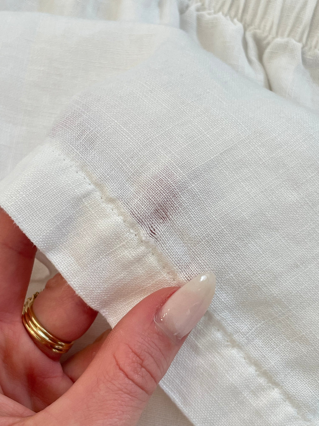 White Linen Elastic Shorts