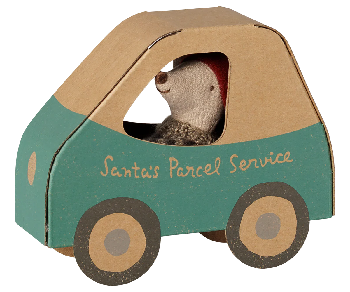 Christmas Mouse in a Car