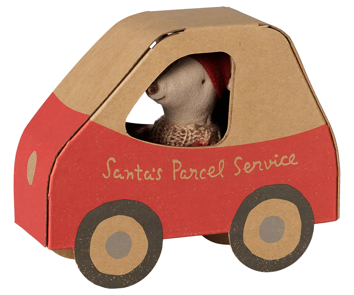 Christmas Mouse in a Car