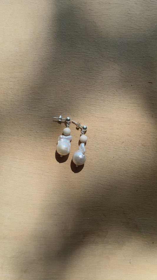NO. 54 - CINQUANTAQUATTRO EARRING